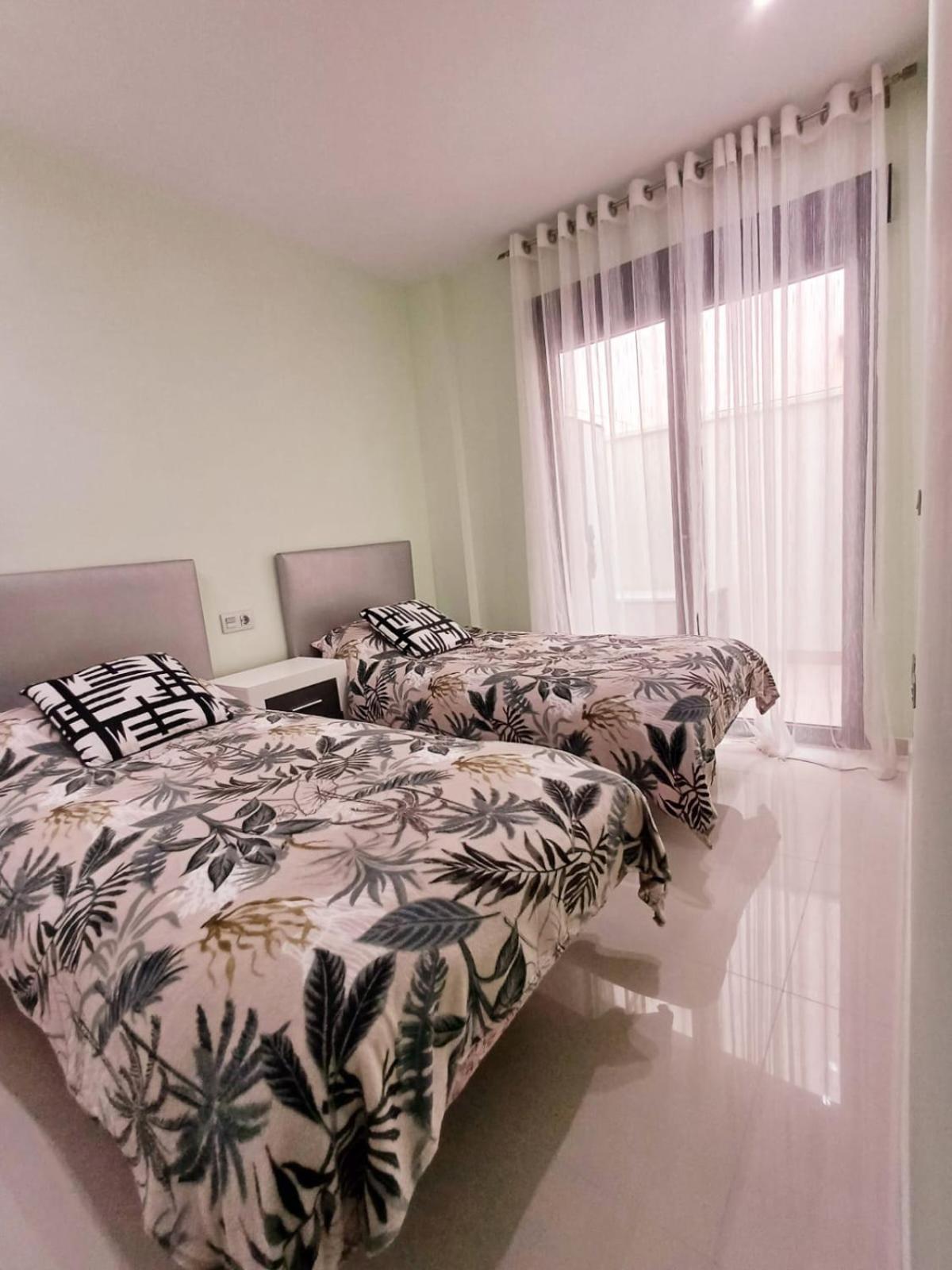 Умные Новые Аппартаменты В Торревьехе Torrevieja Dış mekan fotoğraf