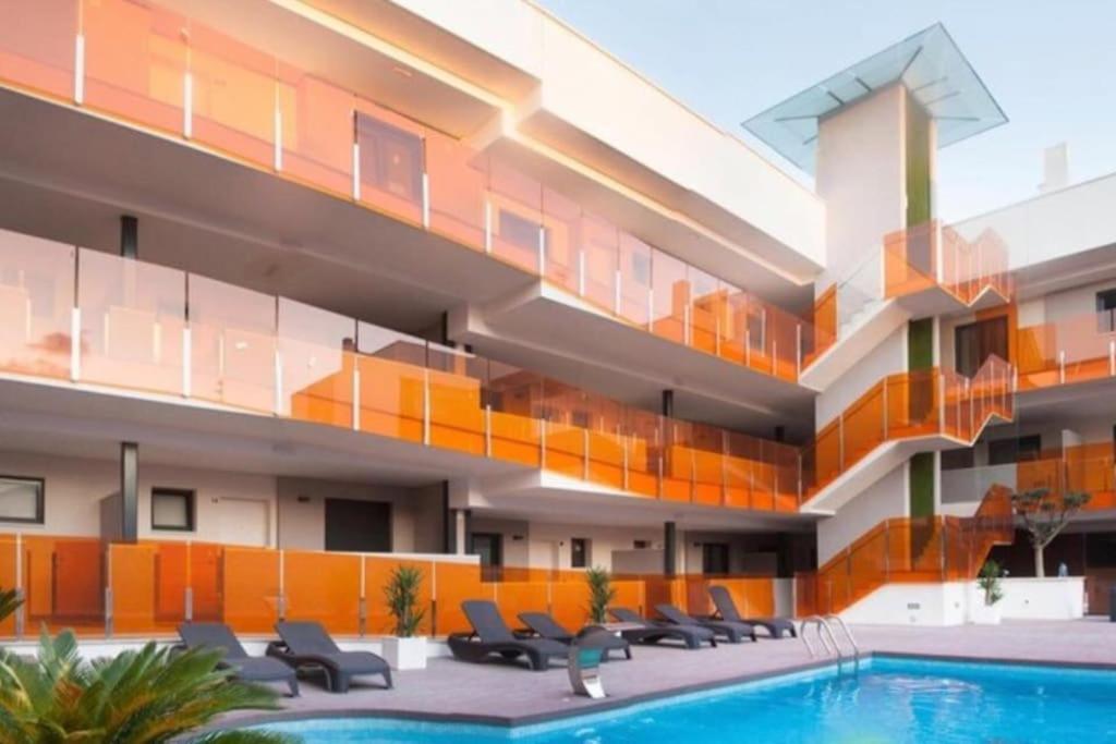 Умные Новые Аппартаменты В Торревьехе Torrevieja Dış mekan fotoğraf